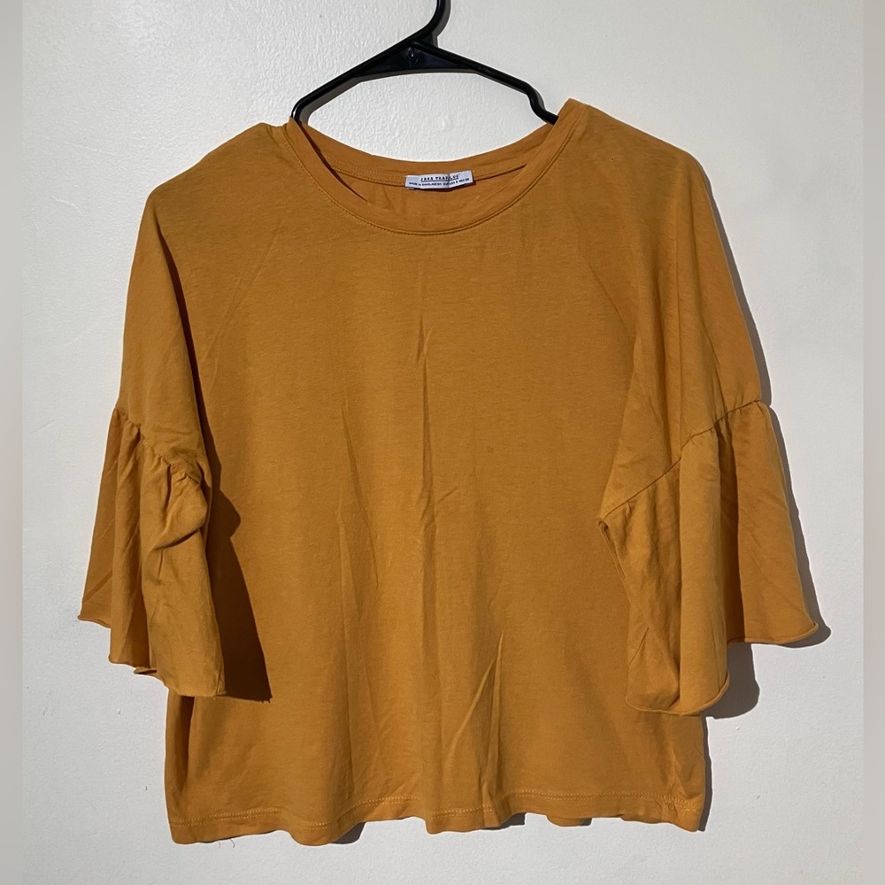 Zara trafaluc yellow mustard top. Size S. 3/4 sleeve.